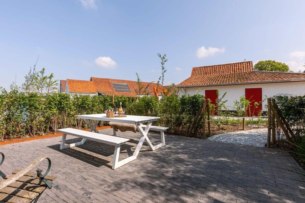 Huswell - Lady - Lovely Double Room At Ranch De Blauwe Zaal Brygge Exteriör bild