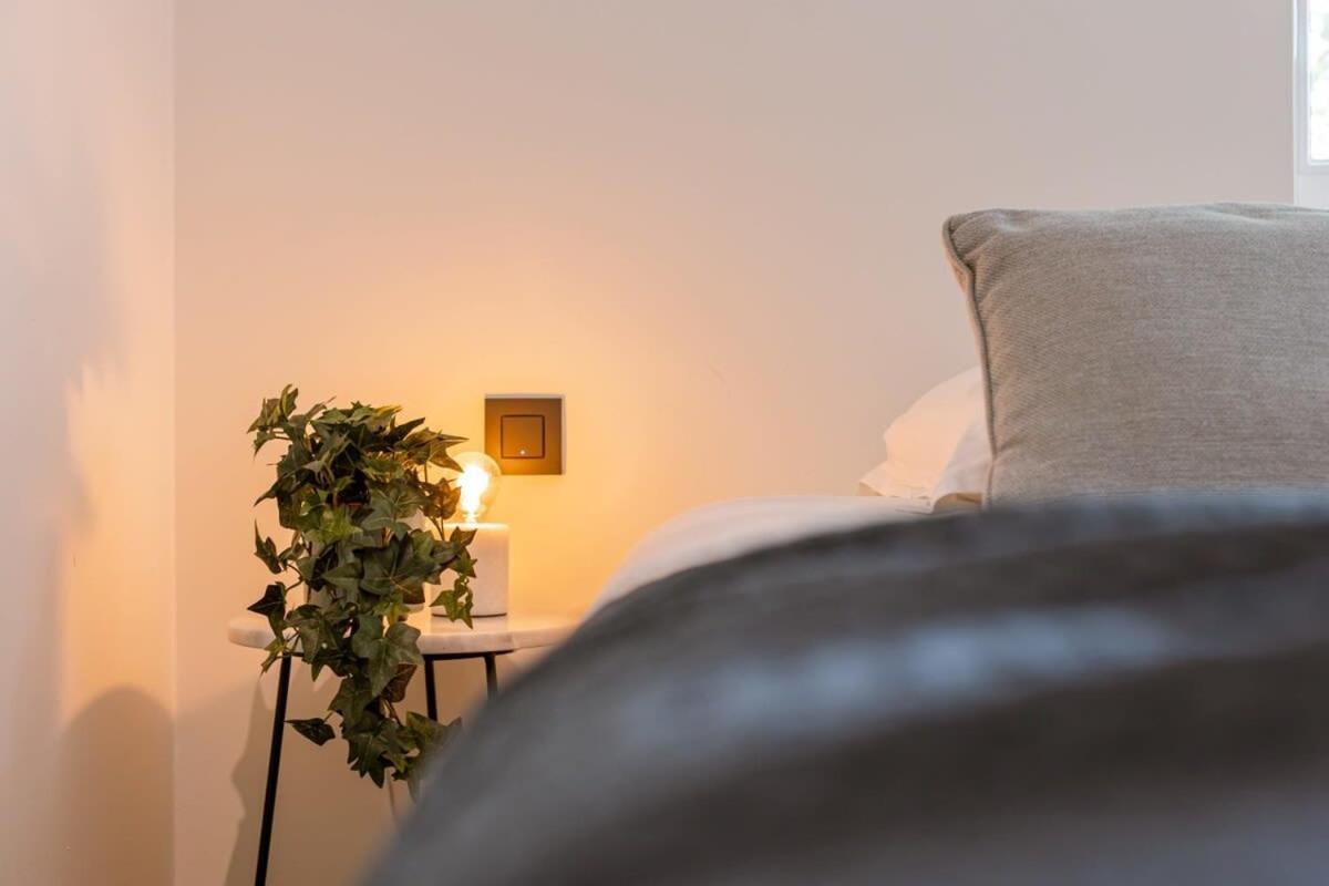Huswell - Lady - Lovely Double Room At Ranch De Blauwe Zaal Brygge Exteriör bild